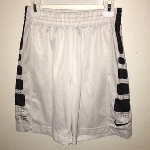 Nike Elite Basketball Shorts (size youth medium)